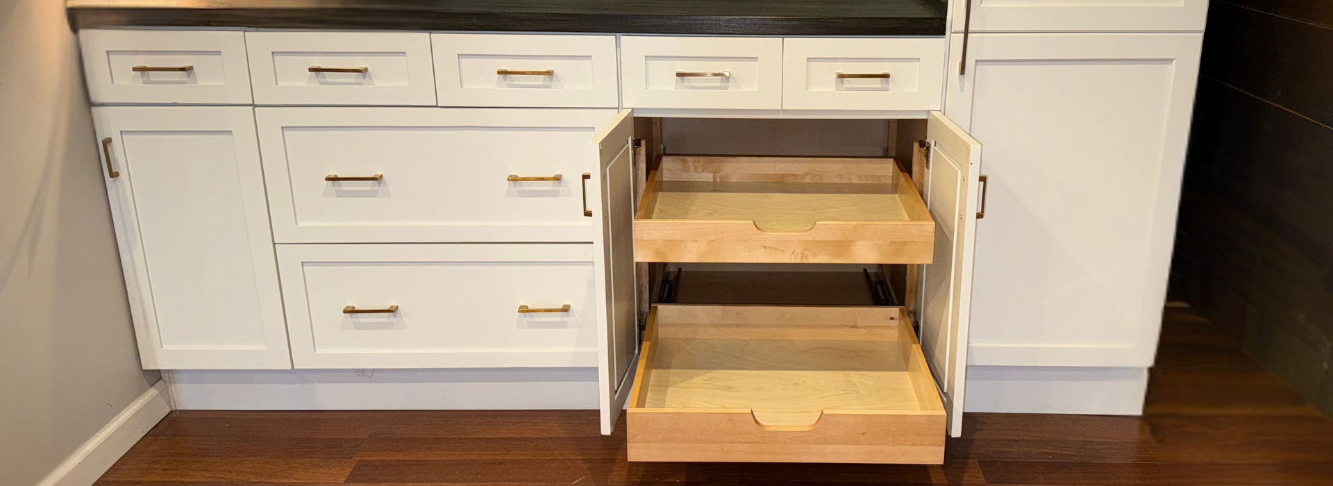 Cabinet Pull-out Drawers and Trash Can Pull-out